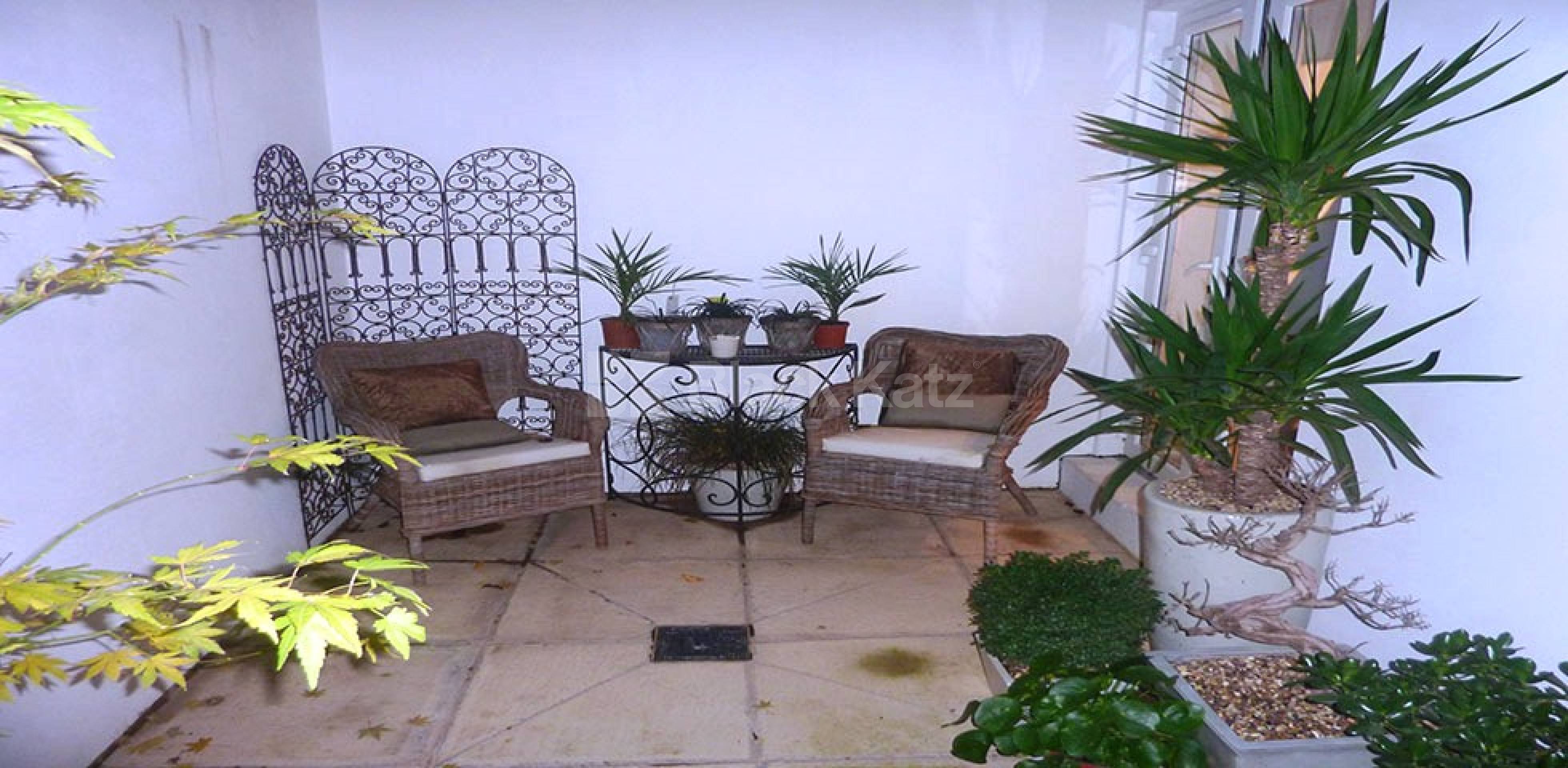 Fantastic two bed set within a period house by Hampstead Heath Parliament Hill, Hampstead Heath Belsize Park NW3